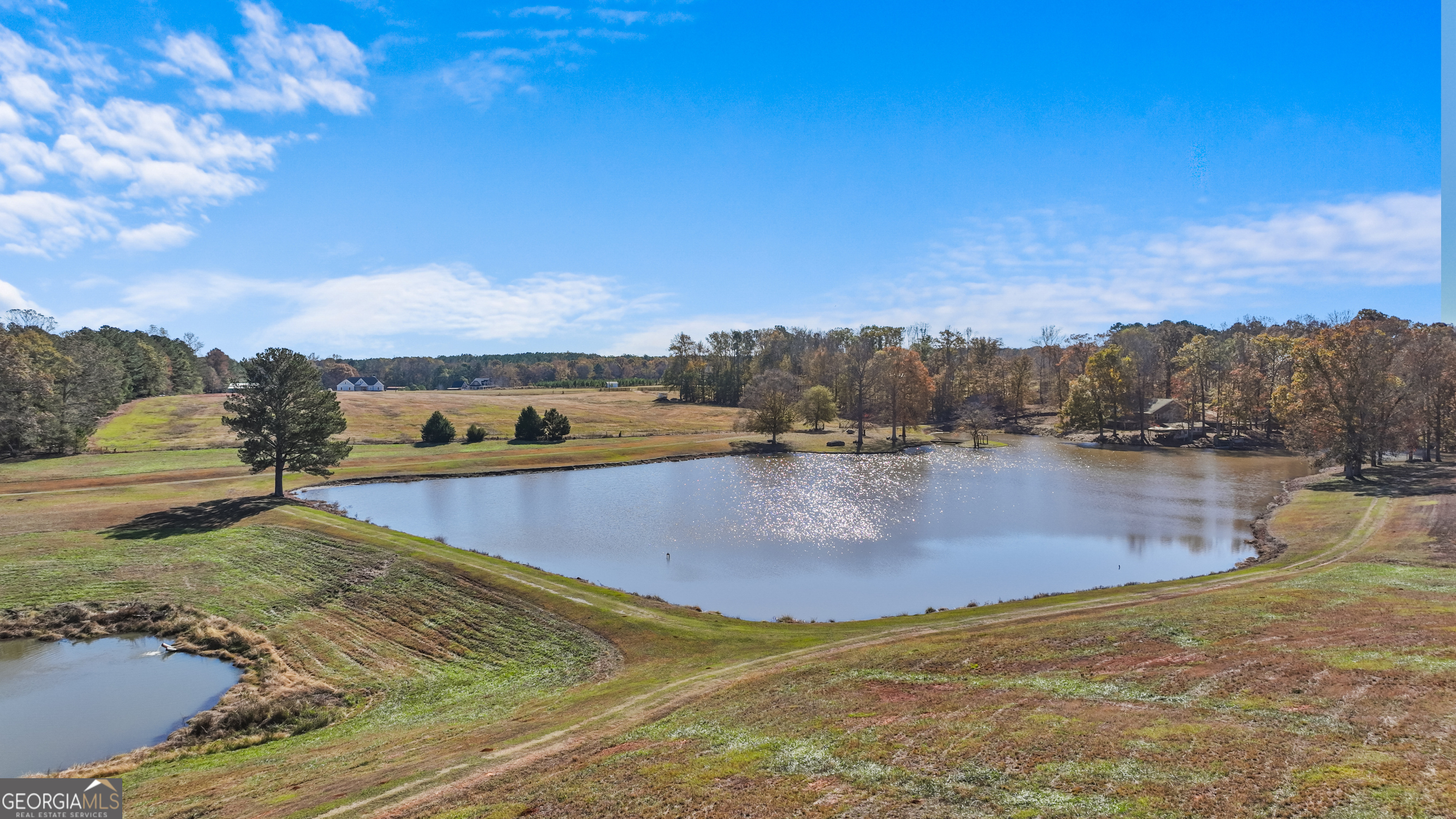 1390 Walker Road Madison, GA 30650 - Photo 21 of 64 a view of a lake