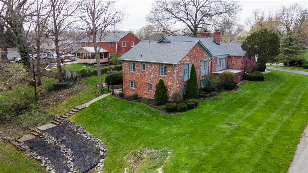 6535 Hythe Road Indianapolis, IN 46220 - Photo 4 of 58 Gallery Image 4