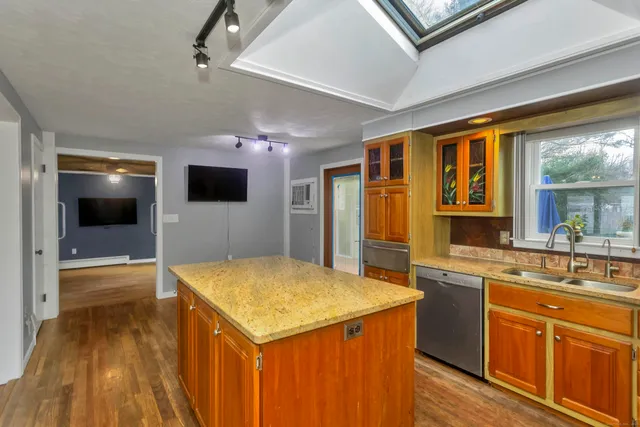 $345,000 | 18 Hudson Street, Enfield, CT 06082