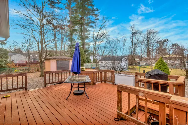 $345,000 | 18 Hudson Street, Enfield, CT 06082