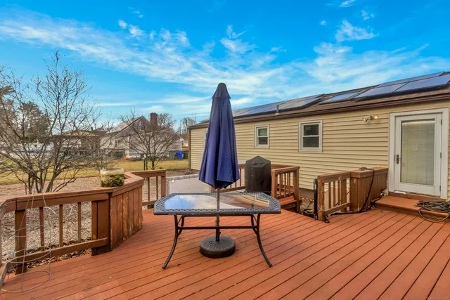 $345,000 | 18 Hudson Street, Enfield, CT 06082