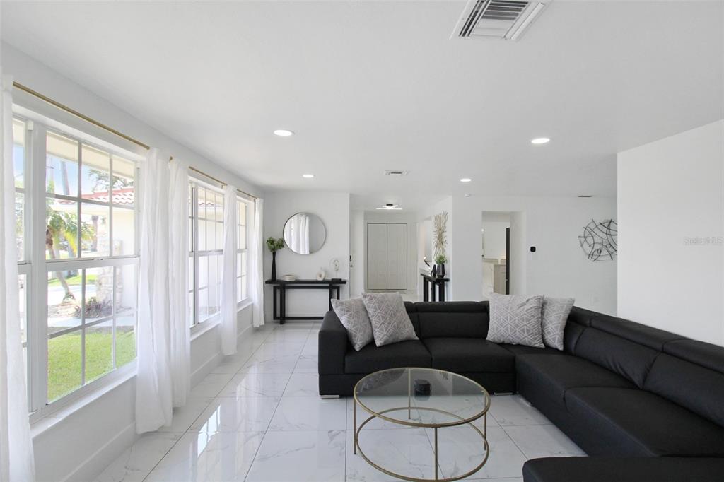 945 Bal Harbor Boulevard Punta Gorda, FL 33950 - Photo 12 of 71