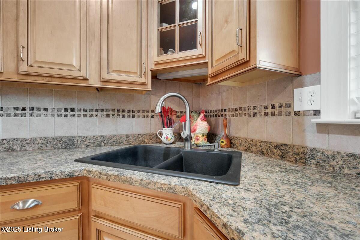 695 Smith Road Ekron, KY 40117 - Photo 15 of 60 tempImageNnRg6l