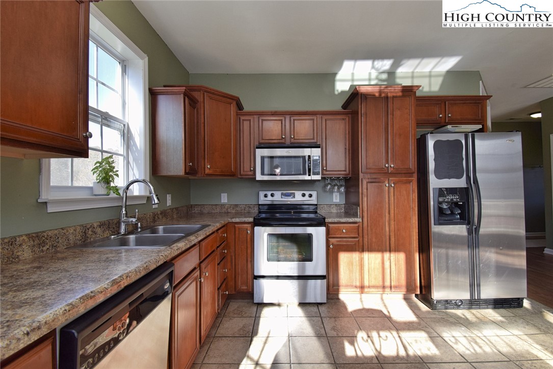 304 High Meadows Drive Boone, NC 28607 - Photo 15 of 44 Gallery Image 15