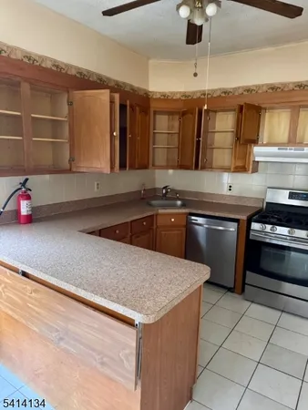 $2,500 | 445 East 32nd Street, Paterson, NJ 07504
