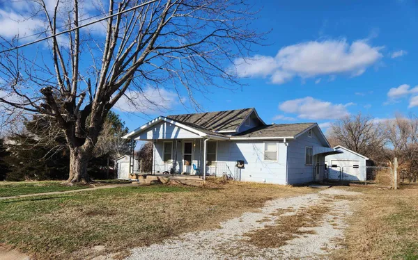 $89,727 | 419 West Kansas Street, Wellington, KS 67152