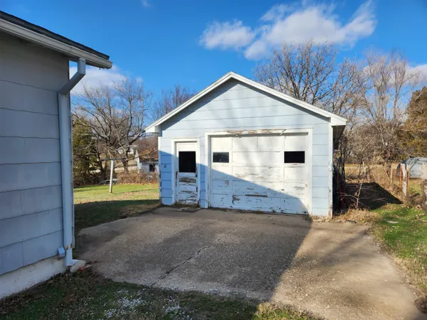 $89,727 | 419 West Kansas Street, Wellington, KS 67152