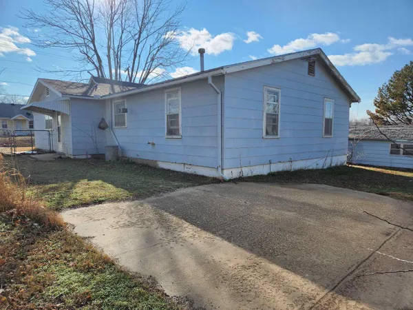 $89,727 | 419 West Kansas Street, Wellington, KS 67152