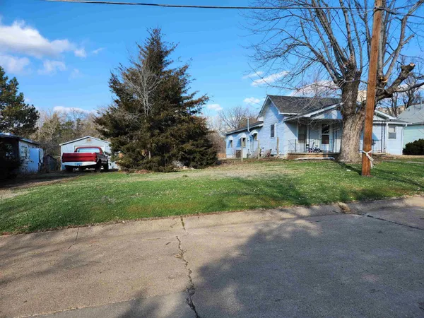 $89,727 | 419 West Kansas Street, Wellington, KS 67152