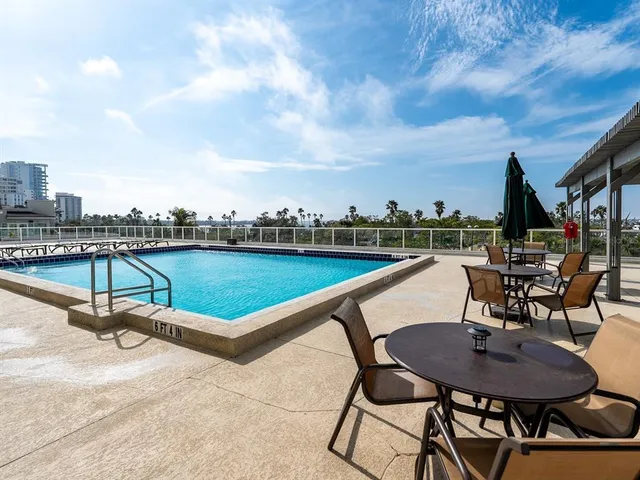 $595,000 | 101 South Gulfstream Avenue, Unit 10E, Sarasota, FL 34236