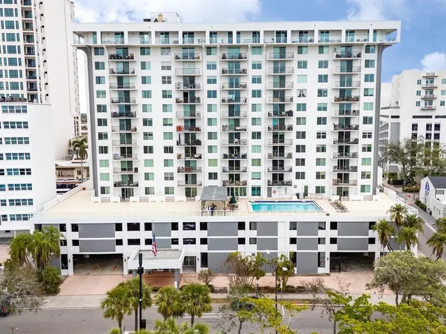 $595,000 | 101 South Gulfstream Avenue, Unit 10E, Sarasota, FL 34236