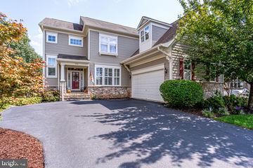 9093 Roaring Spring Loop Bristow, VA 20136 - Photo 1 of 6 Gallery Image 1
