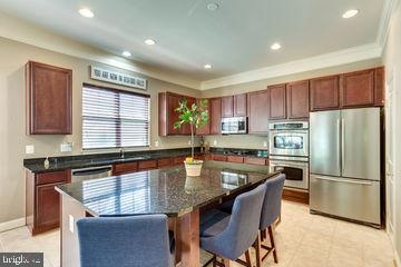9093 Roaring Spring Loop Bristow, VA 20136 - Photo 2 of 6 Gallery Image 2