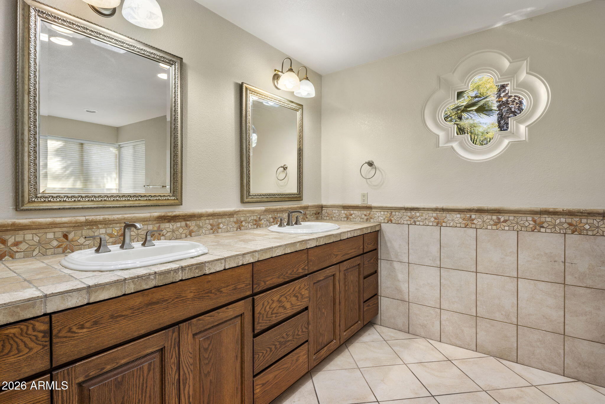 5555 East Turquoise Avenue Paradise Valley, AZ 85253 - Photo 26 of 42 Primary Bath