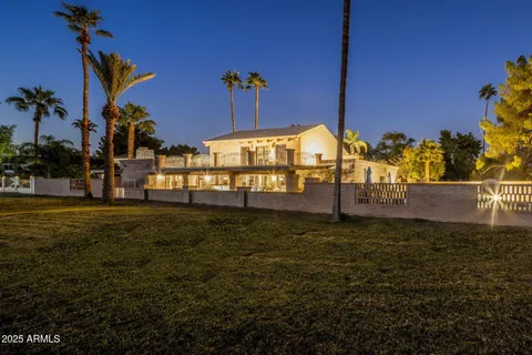 $2,235,000 | 5555 East Turquoise Avenue, Paradise Valley, AZ 85253