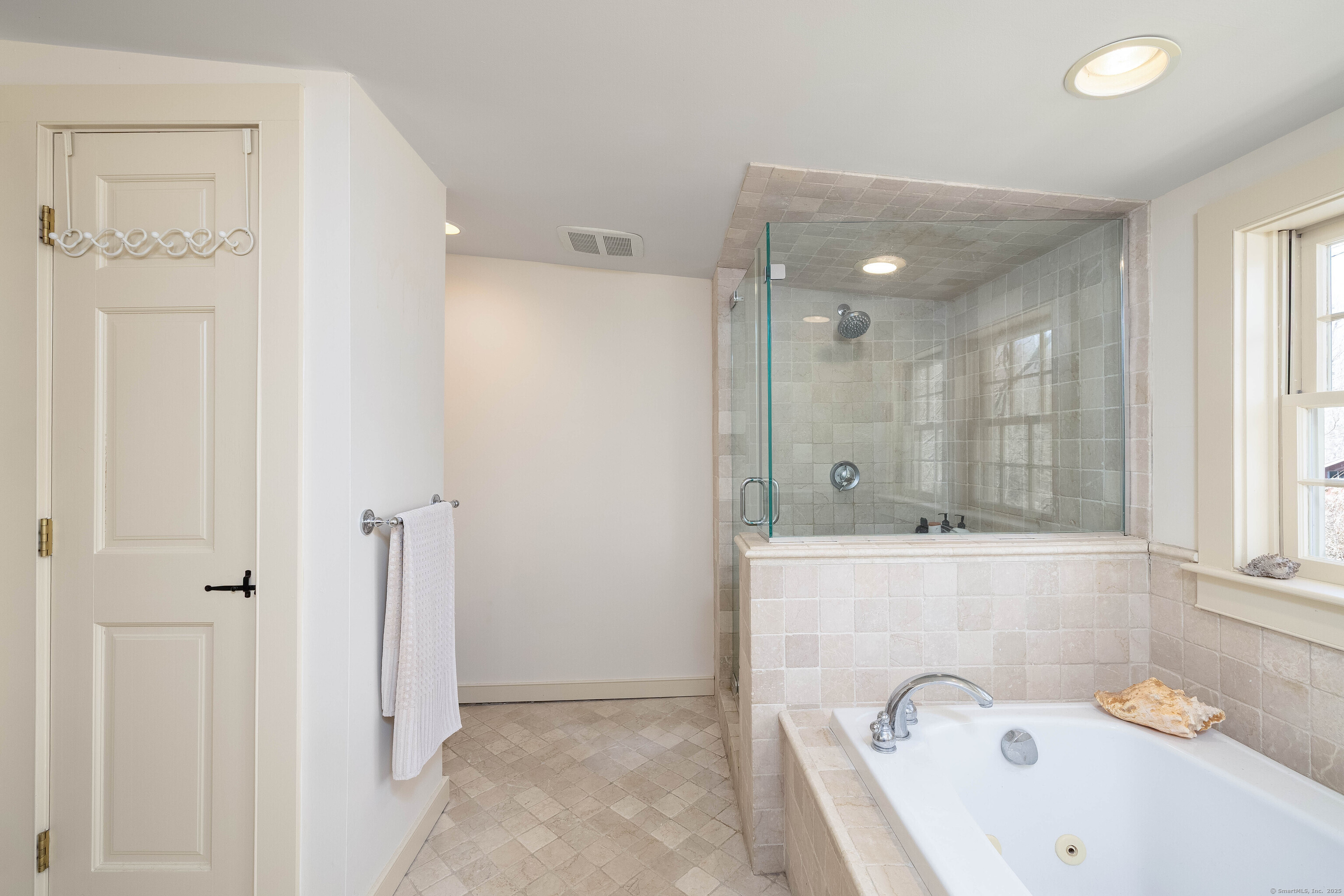 180 Green Hill Road Killingworth, CT 06419 - Photo 26 of 39 a bathroom with a bathtub and a shower