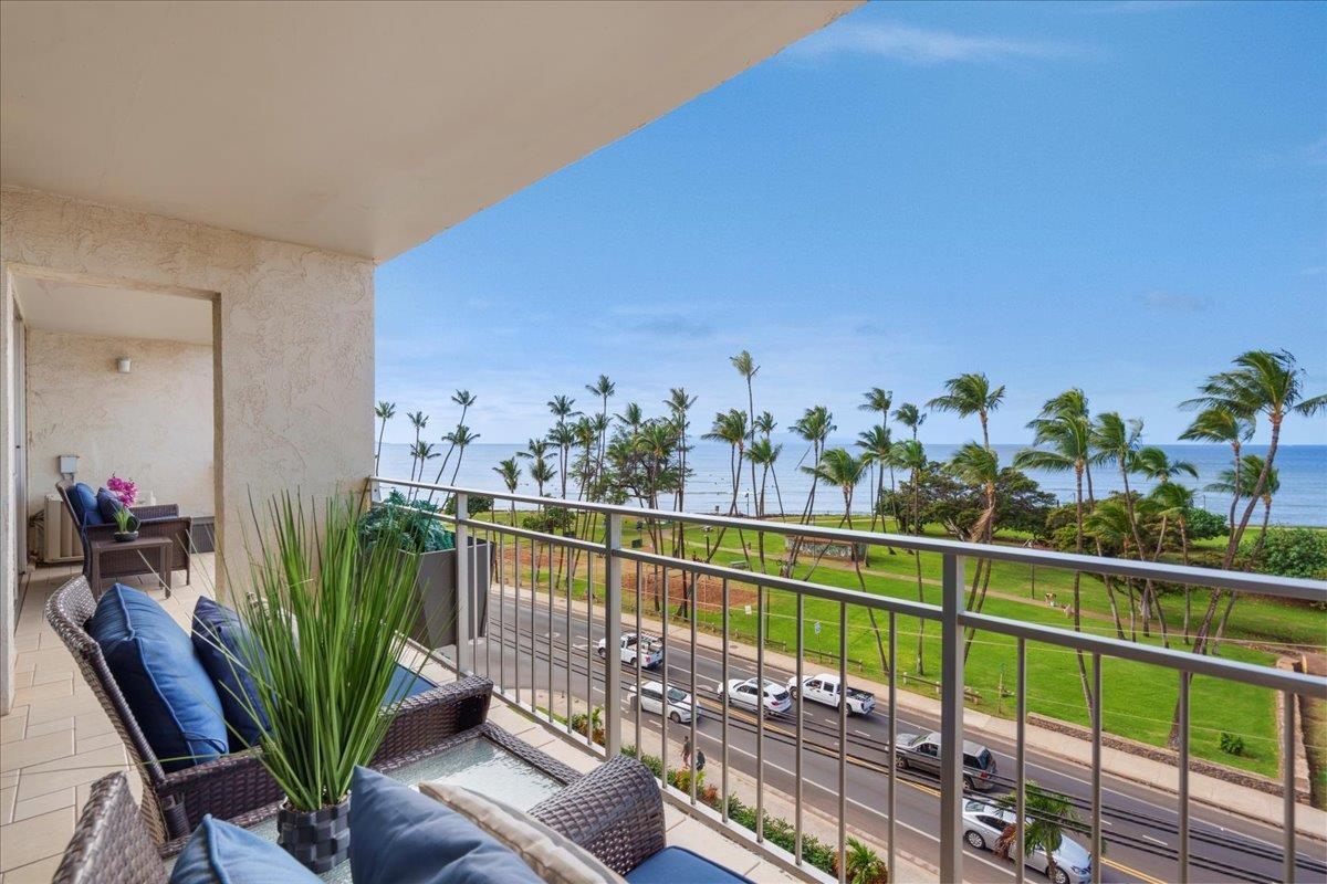 1993 South Kihei Road, Unit 601 Kihei, HI 96753 - Photo 28 of 45 a view of a balcony with chairs