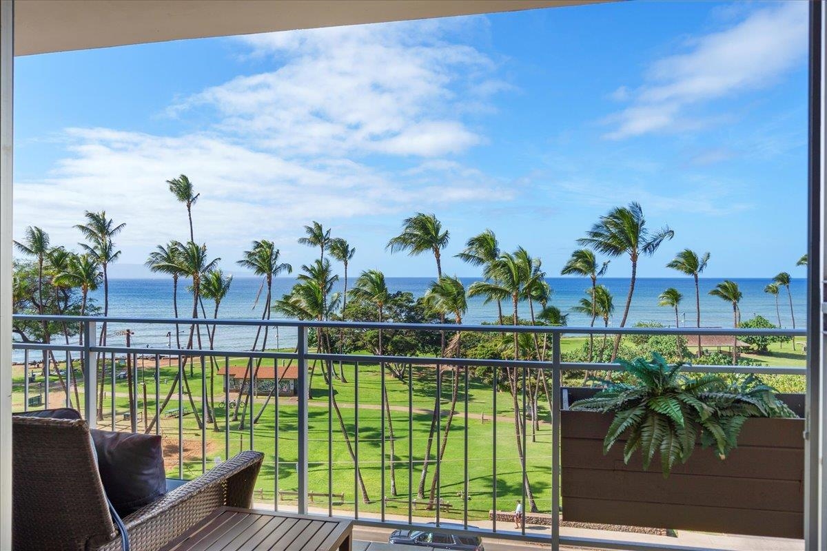 1993 South Kihei Road, Unit 601 Kihei, HI 96753 - Photo 4 of 45 a view of a balcony with lake view