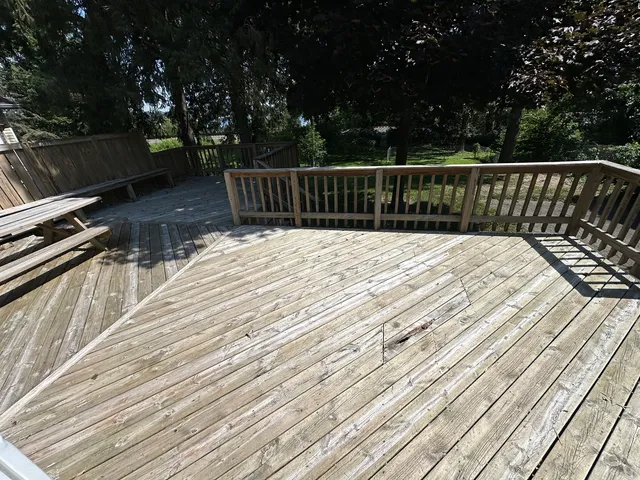 $329,000 | 40541 North Highway 83, Antioch, IL 60002