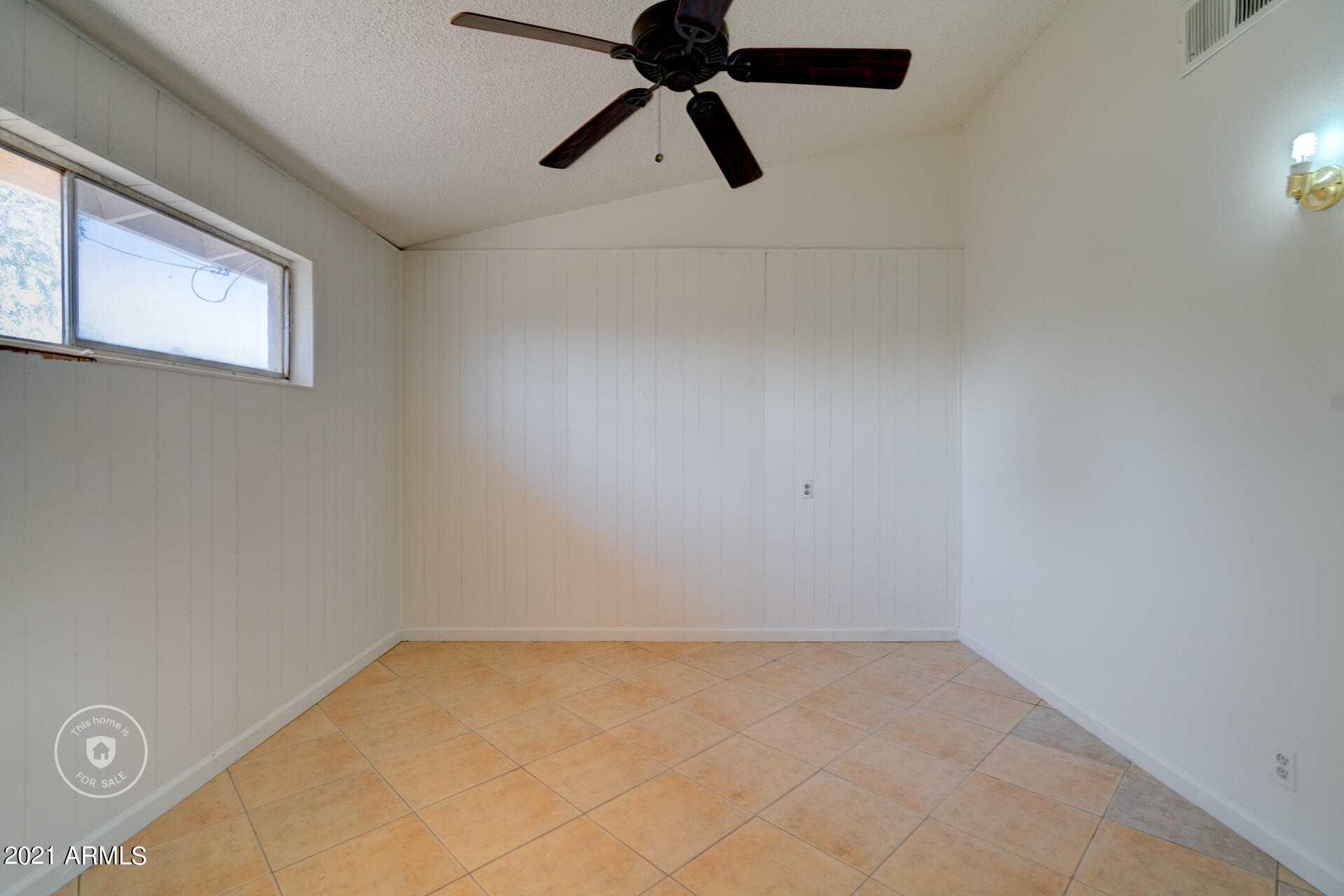 3601 West Ruth Avenue Phoenix, AZ 85051 - Photo 11 of 19 listing_11