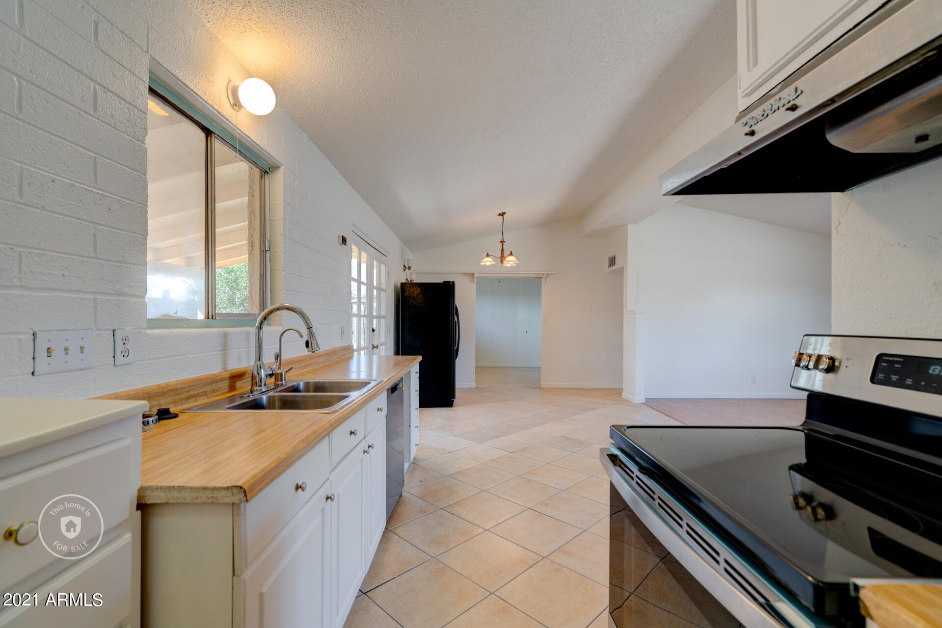 3601 West Ruth Avenue Phoenix, AZ 85051 - Photo 7 of 19 listing_6