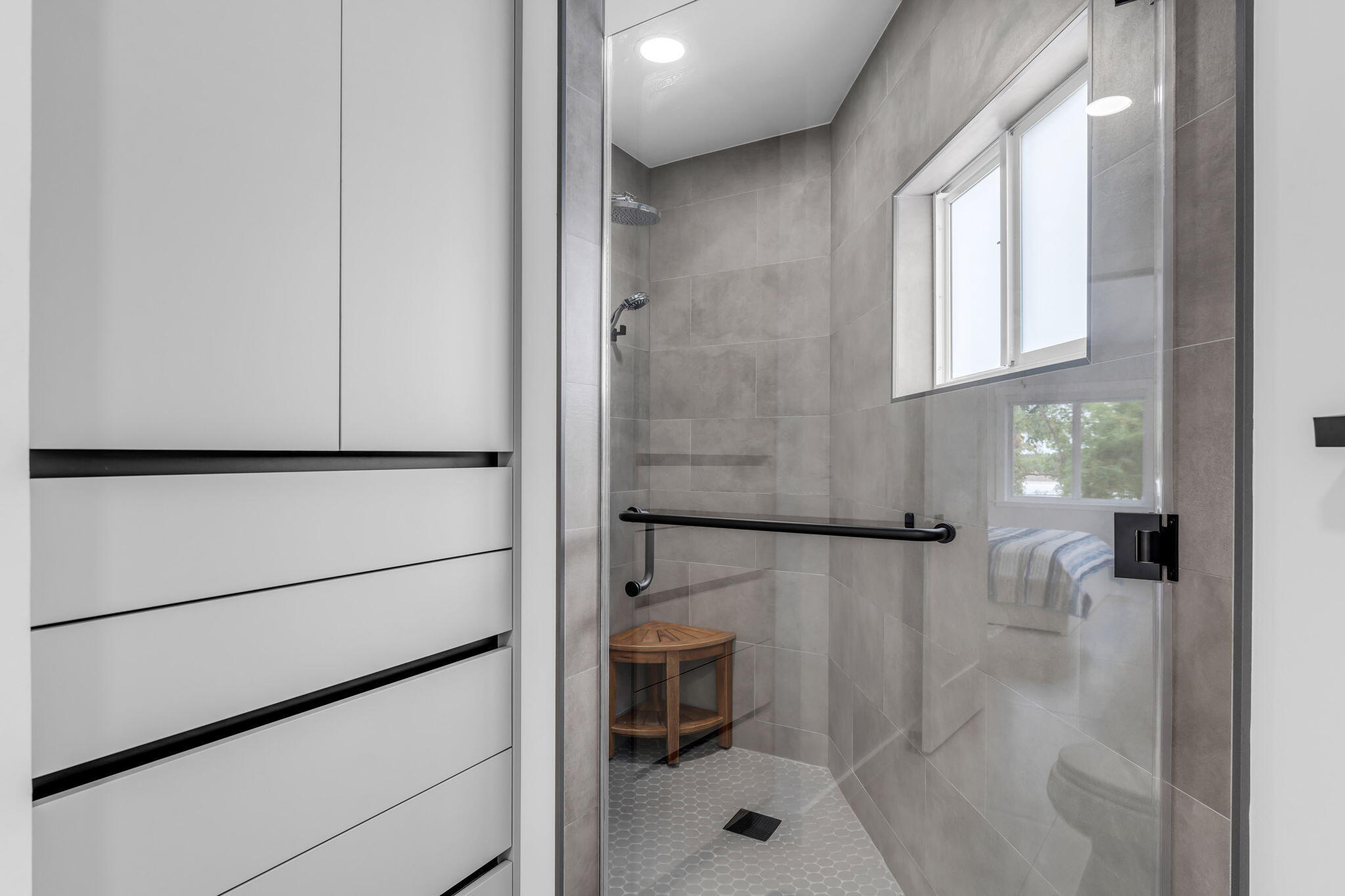 2 Sexton Cove Road Key Largo, FL 33037 - Photo 13 of 45 Primary bathroom