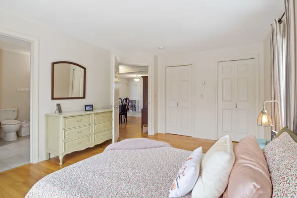 $1,195,000 | 60 Walnut Avenue, North Hampton, NH 03862