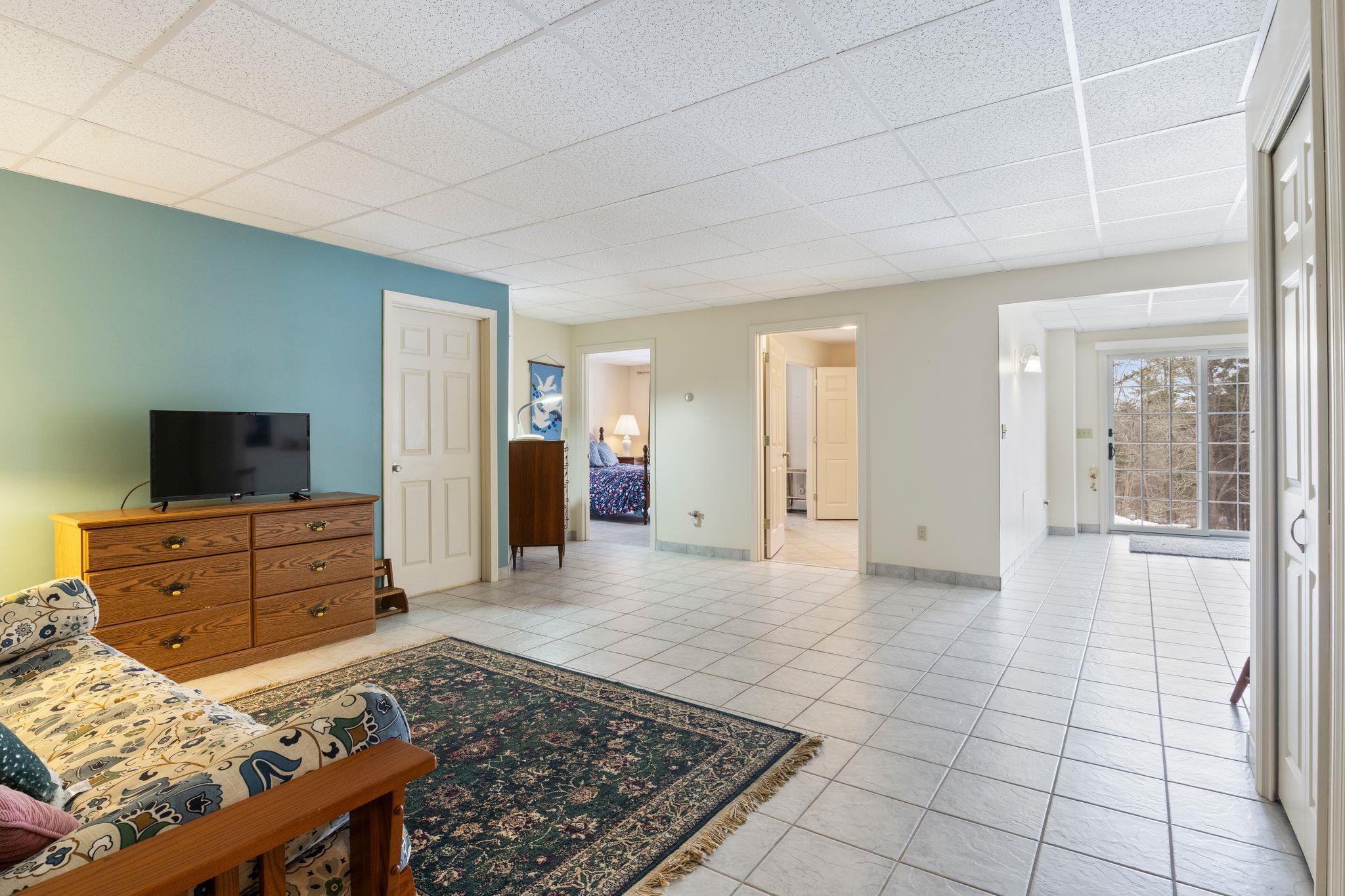 60 Walnut Avenue North Hampton, NH 03862 - Photo 46 of 59