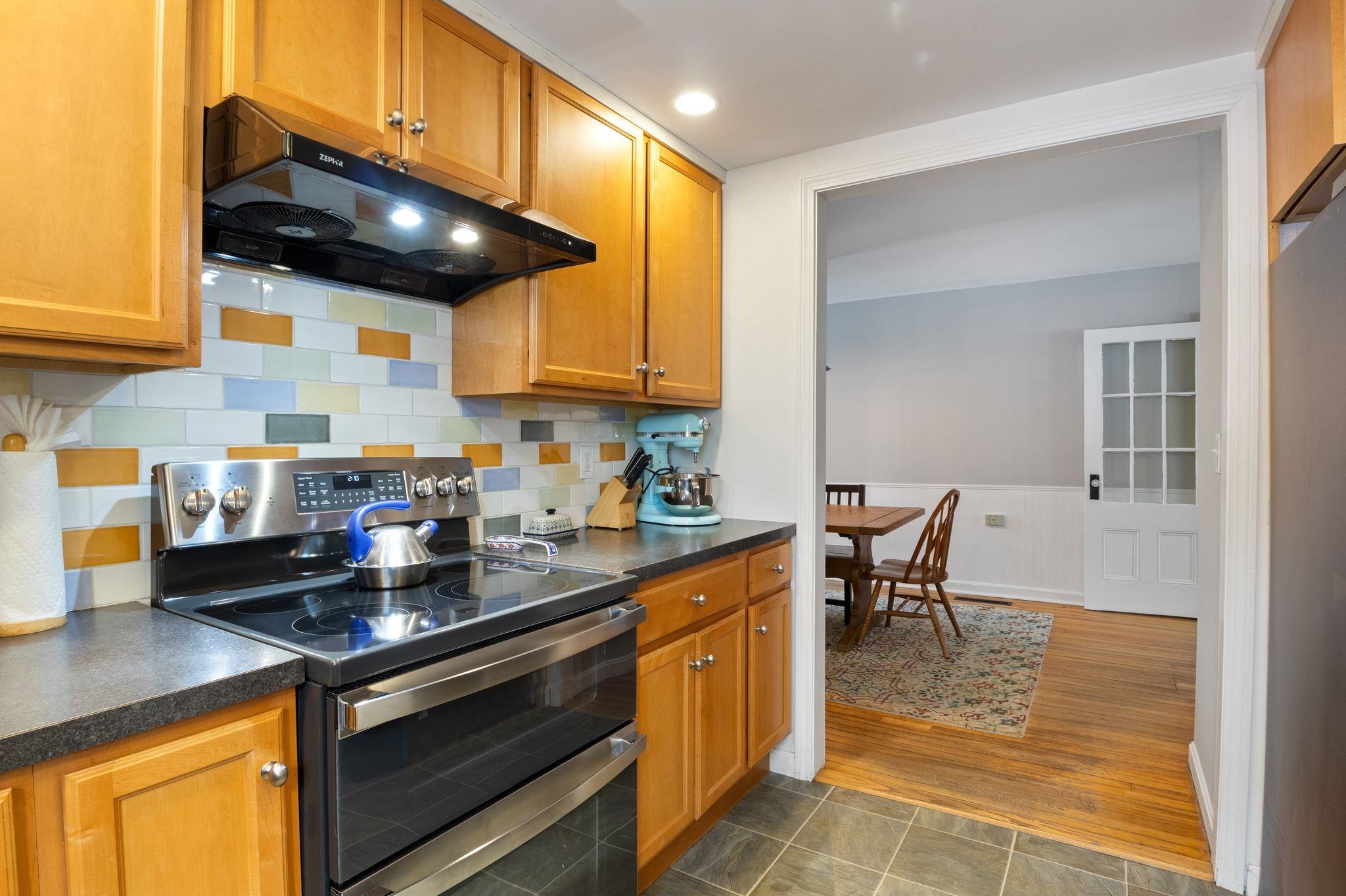 60 Walnut Avenue North Hampton, NH 03862 - Photo 7 of 59