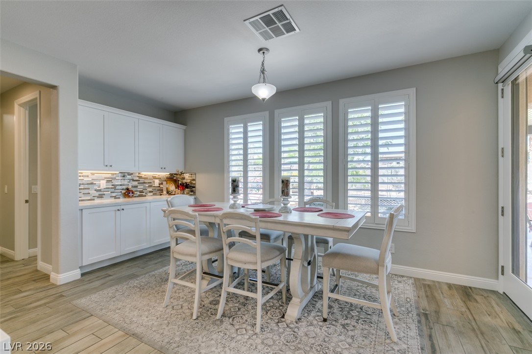 8615 Jerlyn Street Las Vegas, NV 89113 - Photo 15 of 76 Breakfast dining area in kitchen