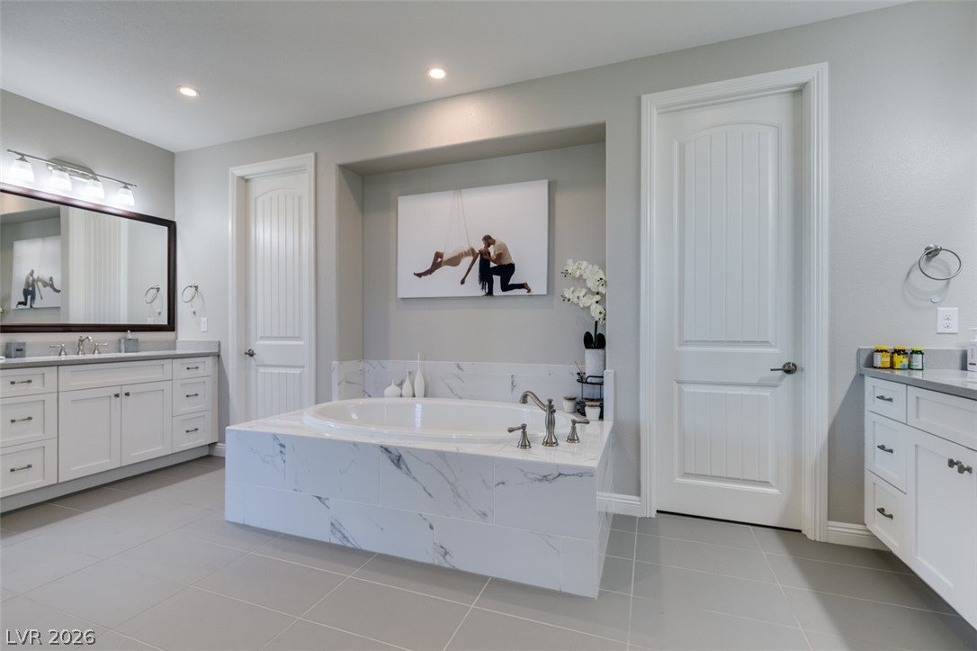 8615 Jerlyn Street Las Vegas, NV 89113 - Photo 38 of 76 Primary bathroom