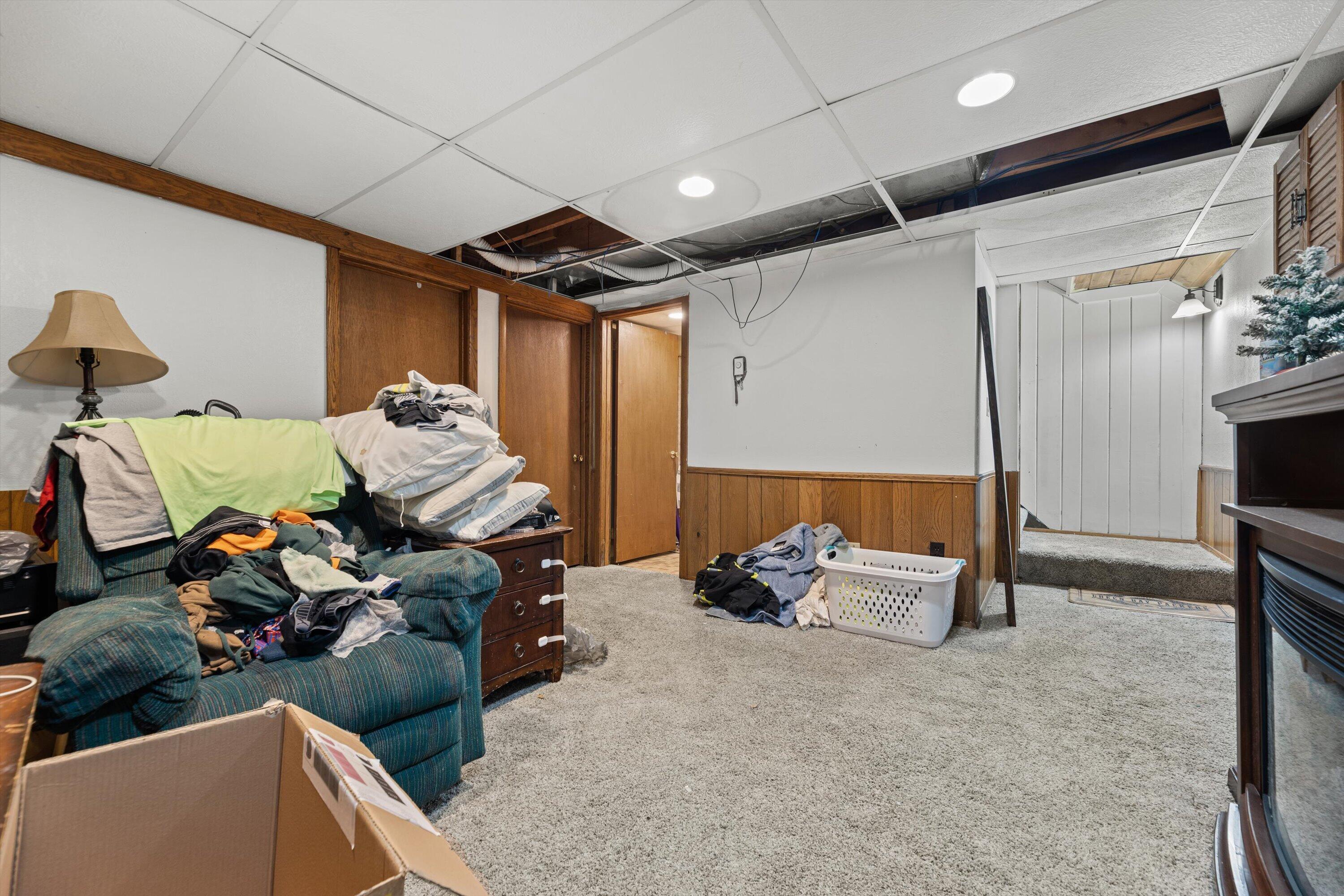 809 Ridgeway Drive Pewaukee, WI 53072 - Photo 25 of 41 Finished Basement