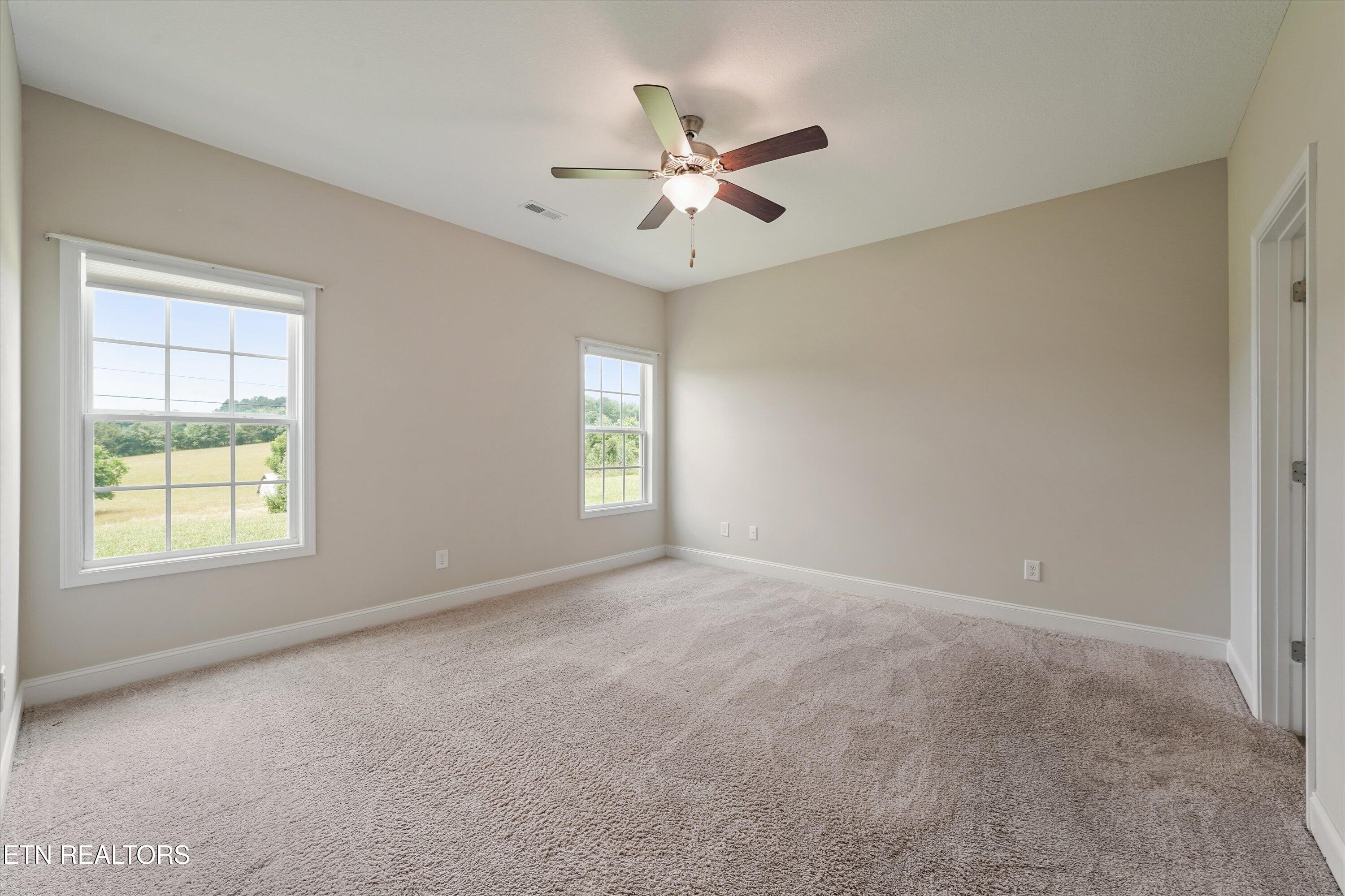 8217 Zenith Lane Powell, TN 37849 - Photo 19 of 44 19-8217 Zenith Ln 16