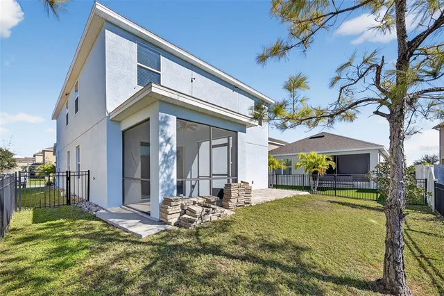 a view of a house with a outdoor space