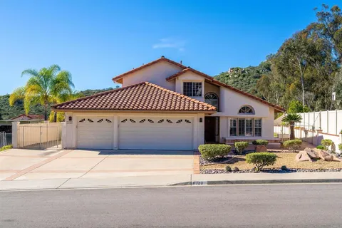 $1,279,000 | 11727 Calle Simpson, El Cajon, CA 92019