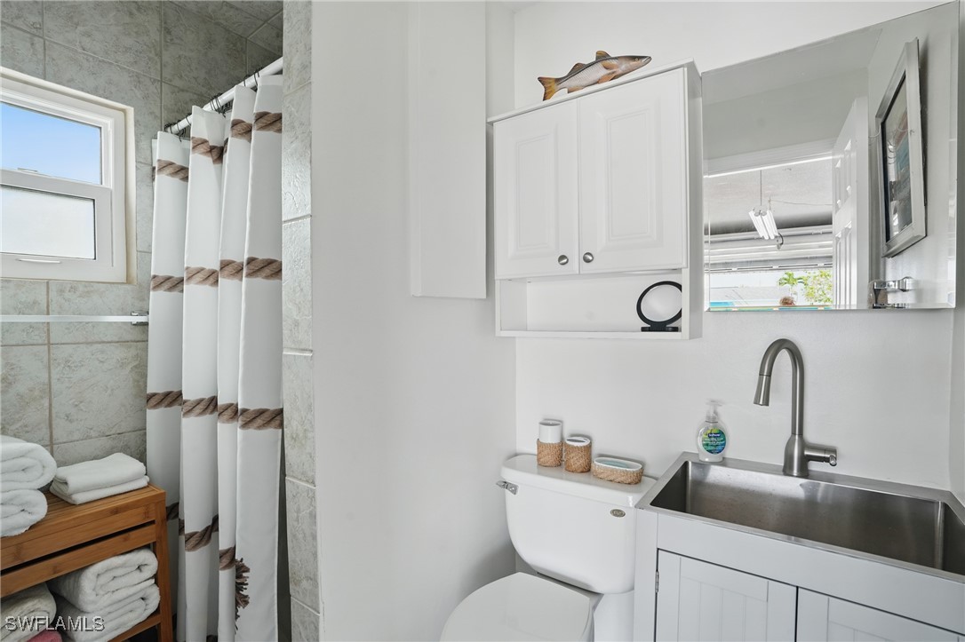 2749 Bruce Street Matlacha, FL 33993 - Photo 21 of 44