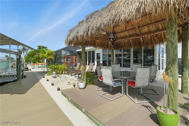 $725,000 | 2749 Bruce Street, Matlacha, FL 33993