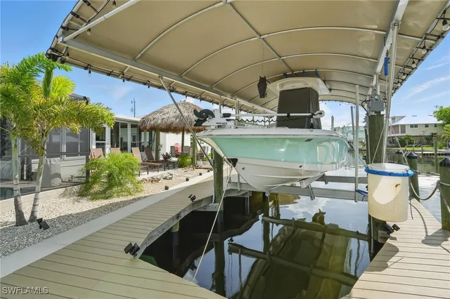 $725,000 | 2749 Bruce Street, Matlacha, FL 33993