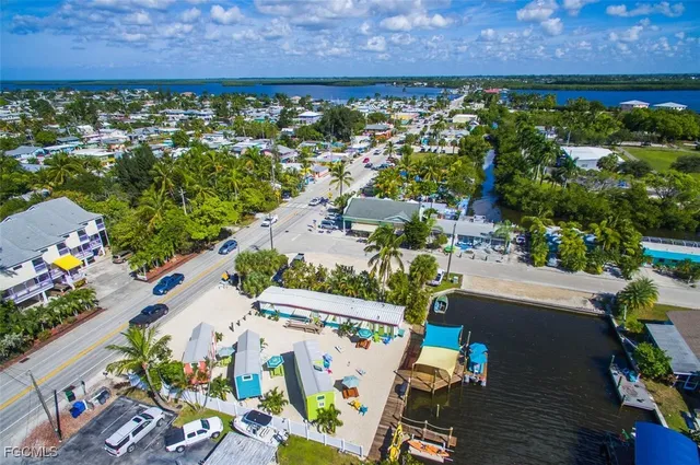 $725,000 | 2749 Bruce Street, Matlacha, FL 33993