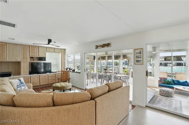 $725,000 | 2749 Bruce Street, Matlacha, FL 33993