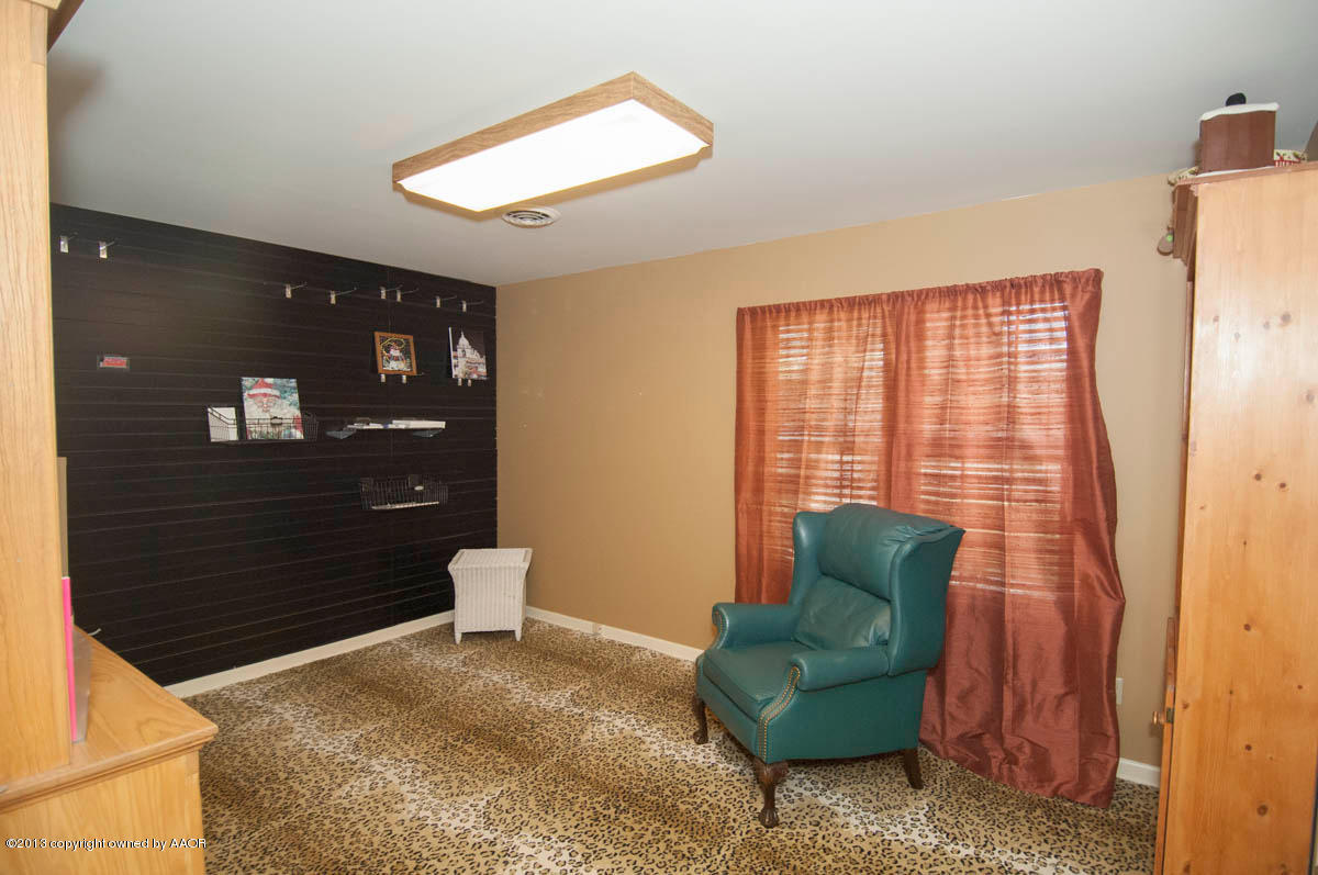 6206 Calumet Road Amarillo, TX 79106 - Photo 25 of 47 a view of a livingroom with furniture and windows