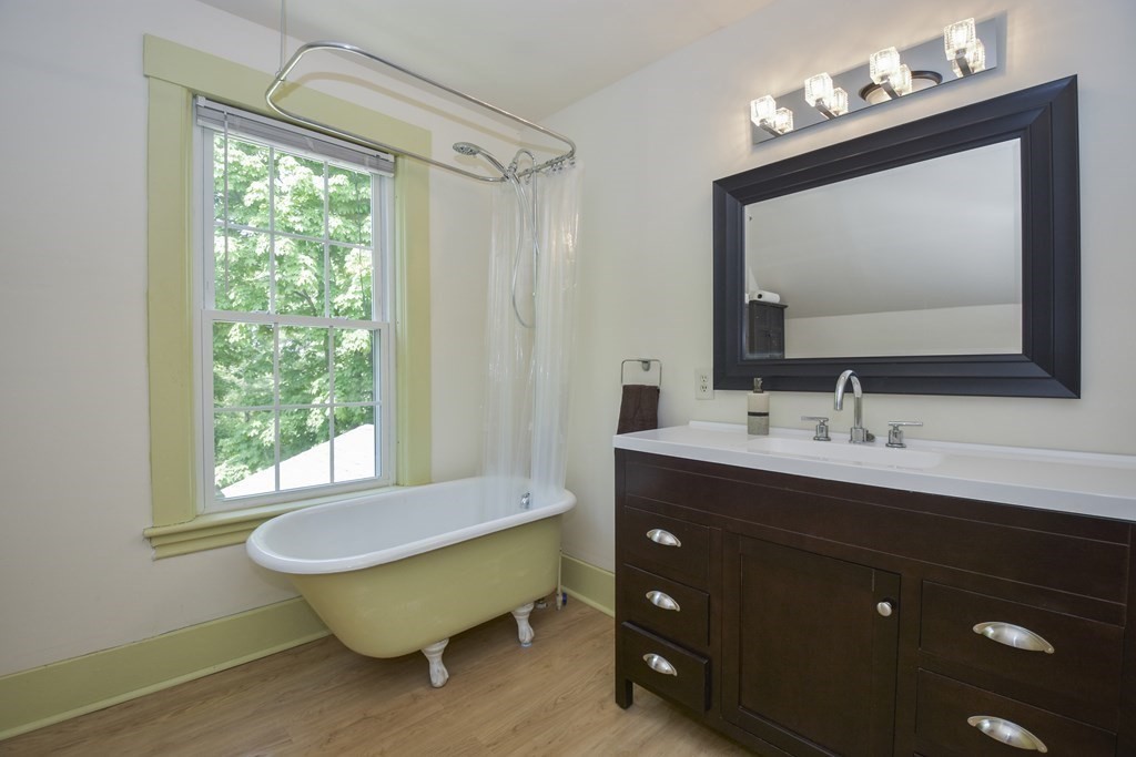 272 Park Street Gardner, MA 01440 - Photo 26 of 31 Gallery Image 26