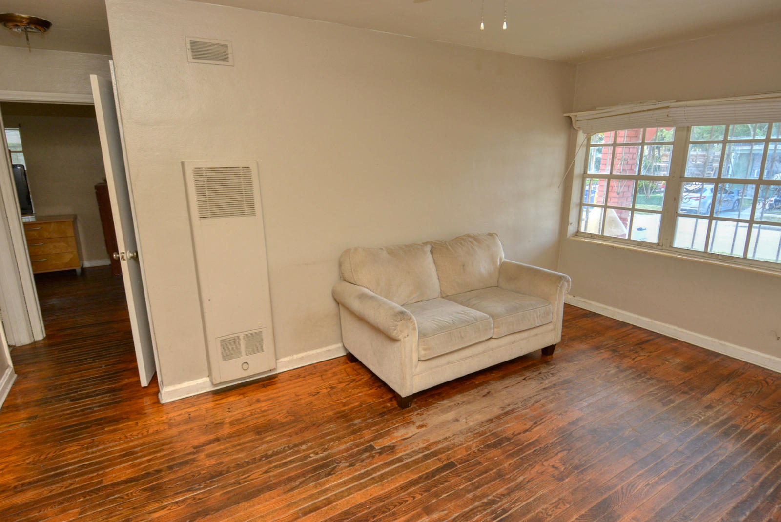 502 Wendell Road Fort Pierce, FL 34950 - Photo 7 of 28 Living Room