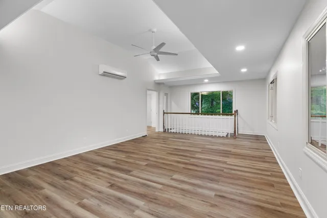 $499,900 | 3320 Hazelwood Court, Baneberry, TN 37890