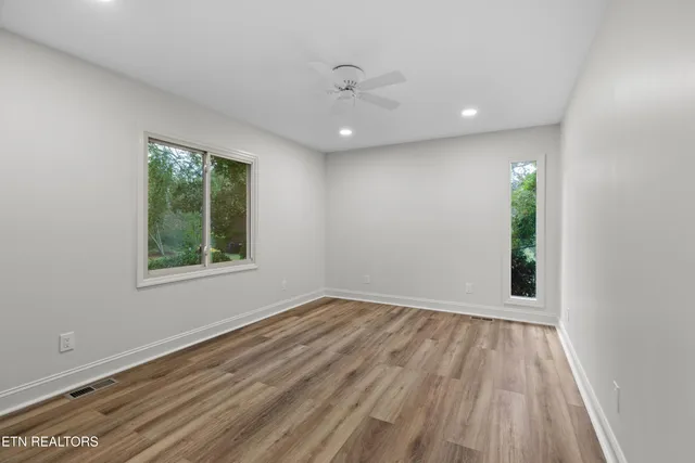 $499,900 | 3320 Hazelwood Court, Baneberry, TN 37890