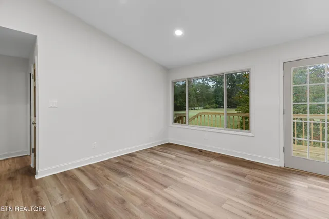 $499,900 | 3320 Hazelwood Court, Baneberry, TN 37890