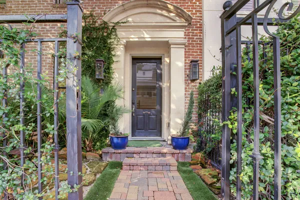 $4,000 | 1415 Oakdale Street, Houston, TX 77004