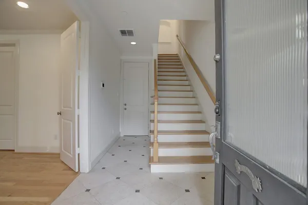 $3,900 | 1415 Oakdale Street, Houston, TX 77004