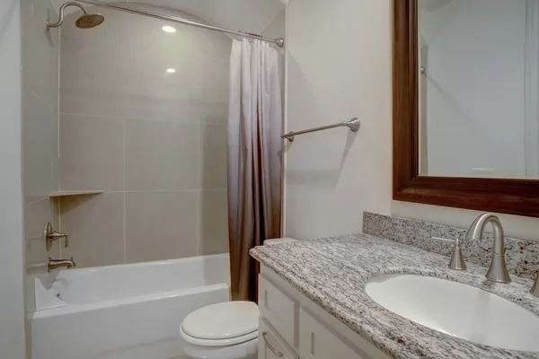 $3,900 | 1415 Oakdale Street, Houston, TX 77004