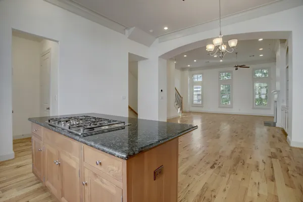 $4,000 | 1415 Oakdale Street, Houston, TX 77004